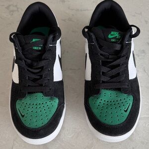 Nike Women’s Black, White, and Green Sneakers